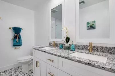 5707 S 12th Lane, Phoenix, AZ 85041 - Photo 5