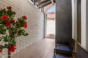 8650 E Via De La Escuela St, Scottsdale, AZ 85258 - Photo 27