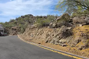 2233 E Behrend Dr, Phoenix, AZ 85024 - Photo 3