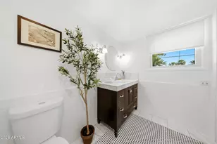 1555 E Cheery Lynn Rd, Phoenix, AZ 85014 - Photo 15