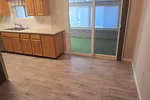 10601 W Bolivar Dr, Sun City, AZ 85351 - Photo 9