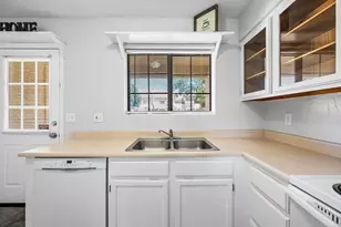 455 S Mesa Dr, Mesa, AZ 85210 - Photo 15