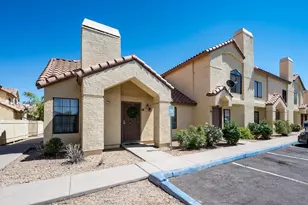 455 S Mesa Dr, Mesa, AZ 85210 - Photo 1