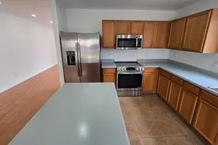 15537 W Gelding Dr, Surprise, AZ 85379 - Photo 11