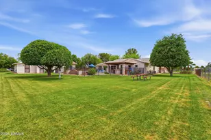 332 E Harrison St, Gilbert, AZ 85295 - Photo 83