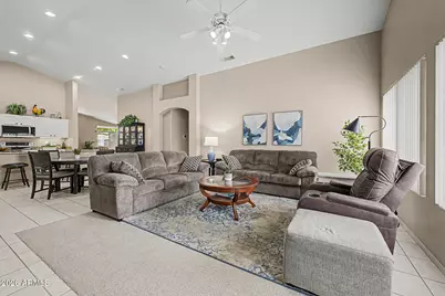 13423 W Acapulco Lane, Surprise, AZ 85379 - Photo 9