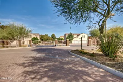 12983 N 87th Lane, Peoria, AZ 85381 - Photo 3