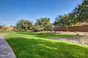 12983 N 87th Ln, Peoria, AZ 85381 - Photo 33