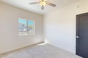 11452 W Delwood Dr, Arizona City, AZ 85123 - Photo 7