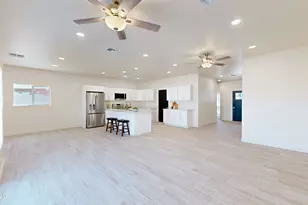 11452 W Delwood Dr, Arizona City, AZ 85123 - Photo 45