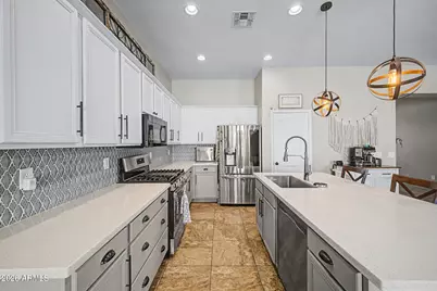 16384 W Cortez Street, Surprise, AZ 85388 - Photo 9