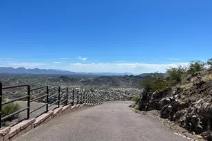 827 E Cochise Dr, Phoenix, AZ 85020 - Photo 21