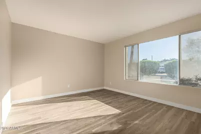 2834 E Shangri La Road, Phoenix, AZ 85028 - Photo 5