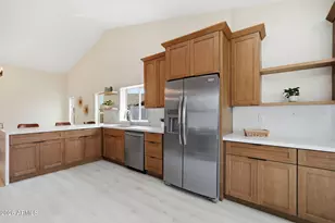 8625 W Schell Dr, Peoria, AZ 85382 - Photo 11