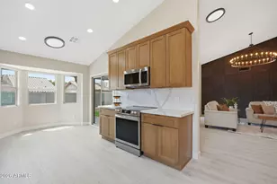 8625 W Schell Dr, Peoria, AZ 85382 - Photo 13