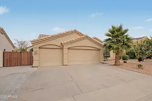 2246 S Revolta, Mesa, AZ 85209 - Photo 3