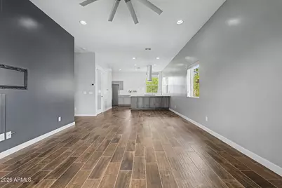 325 E Coronado Road #20, Phoenix, AZ 85004 - Photo 5