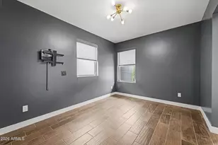 325 E Coronado Rd, Phoenix, AZ 85004 - Photo 27