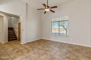 3983 E Cat Balue Dr, Phoenix, AZ 85050 - Photo 3