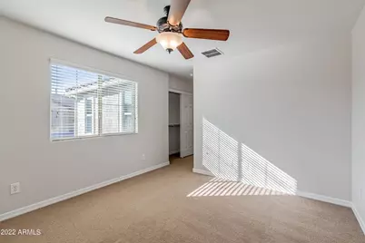 3983 E Cat Balue Drive, Phoenix, AZ 85050 - Photo 13