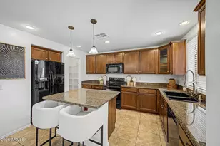 2323 W Hunter Ct, Phoenix, AZ 85085 - Photo 13