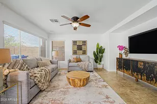 2323 W Hunter Ct, Phoenix, AZ 85085 - Photo 9
