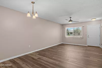 13682 N Garden Court Drive, Sun City, AZ 85351 - Photo 7