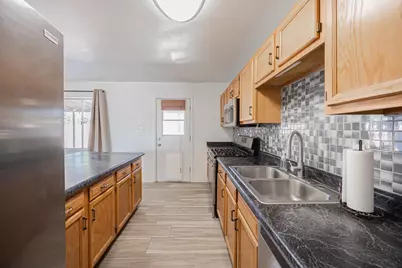 8518 E Rancho Vista Drive, Scottsdale, AZ 85251 - Photo 11