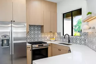 7027 N Scottsdale Rd, Paradise Valley, AZ 85253 - Photo 1