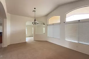 5662 W Desert Jewel Dr, Glendale, AZ 85302 - Photo 7