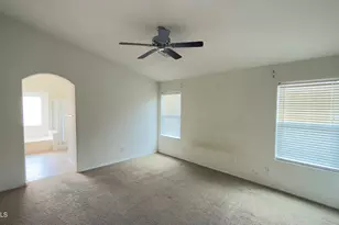 5662 W Desert Jewel Dr, Glendale, AZ 85302 - Photo 25