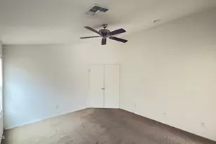 5662 W Desert Jewel Dr, Glendale, AZ 85302 - Photo 27
