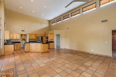 1569 W El Caminito Drive, Phoenix, AZ 85021 - Photo 9