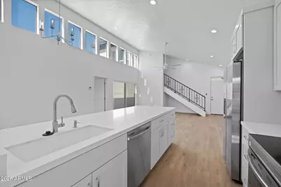 2933 N Casa Tomas Court, Phoenix, AZ 85016 - Photo 17