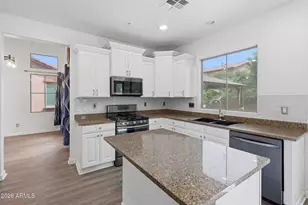 12175 W Chase Ln, Avondale, AZ 85323 - Photo 9