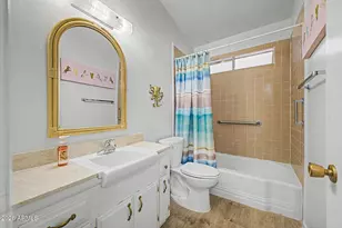 10807 N Fairway Ct W, Sun City, AZ 85351 - Photo 17