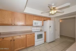 10428 W Desert Forest Cir, Sun City, AZ 85351 - Photo 9