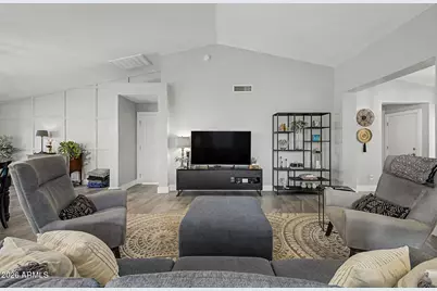 6939 W Robin Lane, Glendale, AZ 85310 - Photo 7