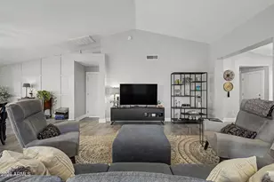 6939 W Robin Ln, Glendale, AZ 85310 - Photo 7