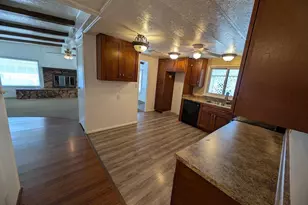 18003 N 2nd St, Phoenix, AZ 85022 - Photo 7