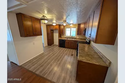 18003 N 2nd Street, Phoenix, AZ 85022 - Photo 9