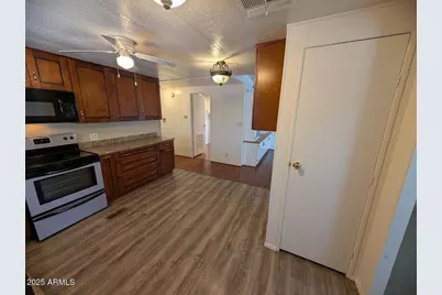 18003 N 2nd Street, Phoenix, AZ 85022 - Photo 11