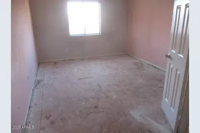 13265 W Watson Lane, Surprise, AZ 85379 - Photo 17