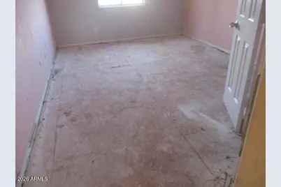 13265 W Watson Lane, Surprise, AZ 85379 - Photo 19