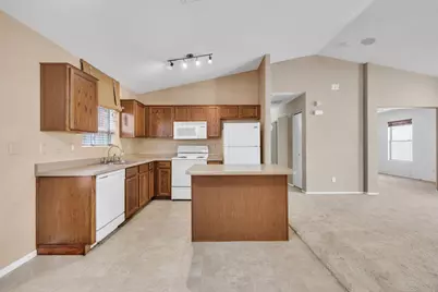 42780 W Sunland Drive, Maricopa, AZ 85138 - Photo 11