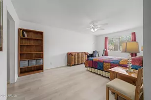 10862 N Fairway Ct E, Sun City, AZ 85351 - Photo 15