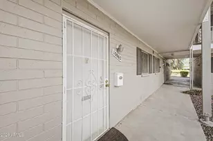 10862 N Fairway Ct E, Sun City, AZ 85351 - Photo 1