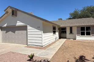 938 N Evergreen Ct, Gilbert, AZ 85233 - Photo 1
