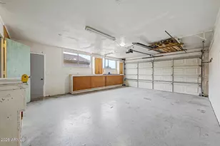 10537 W Lawrence Ln, Peoria, AZ 85345 - Photo 29