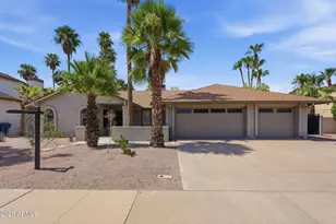 319 E Hackamore St, Mesa, AZ 85201 - Photo 5